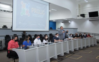 Câmara reabre as portas à população.