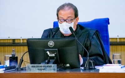 Conselheiros apreciam processos e aprovam proposição no Pleno