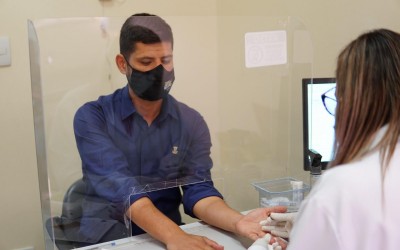 Vereador Tiago Vargas incentiva a população a doar sangue.