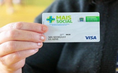 Governo entrega 1,6 mil cartões do “Mais Social”