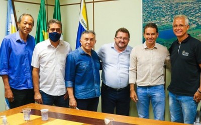 Prefeito Marcos Trad visita a Cidade de Dourados junto com os amigos e com o  Juiz Odilon de Oliveira.