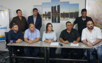 Prefeitura propõe aos professores pagar reajuste de 10,39% em fevereiro e junho.