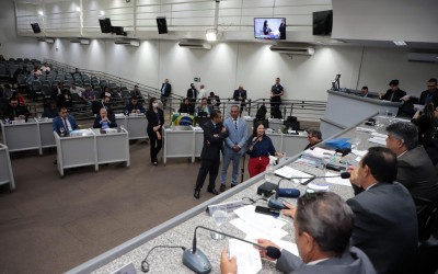 Vereadores aprovam cinco projetos na sessão desta terça-feira.