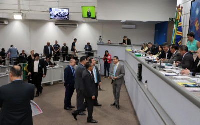 Vereadores aprovam seis projetos na sessão desta terça-feira.