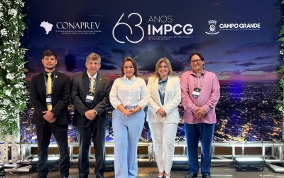 Vereador Tiago Vargas prestigia reunião do CONAPREV em Campo Grande ao lado da Prefeita Adriane Lopes.