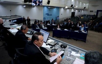 Vereadores aprovam nove projetos na sessão desta terça-feira.