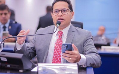 De olho na dengue, Papy pede mais limpeza de áreas públicas.