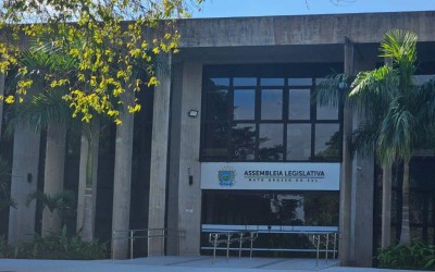 Poder Executivo envia três projetos à Assembleia Legislativa.