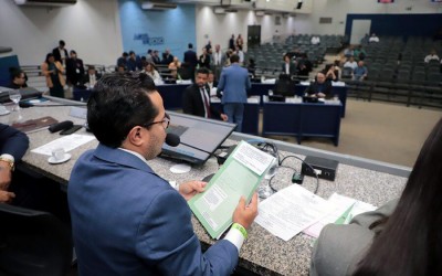 Vereadores votam projetos do Prodes na sessão de terça-feira.