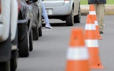 Agetran ajusta fluxo na rotatória da Rachid Neder.