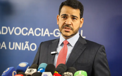 Lula indica Messias para vaga de Barroso no STF.