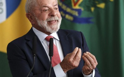 Lula diz estar 'indignado' com captura de Maduro pelos EUA.