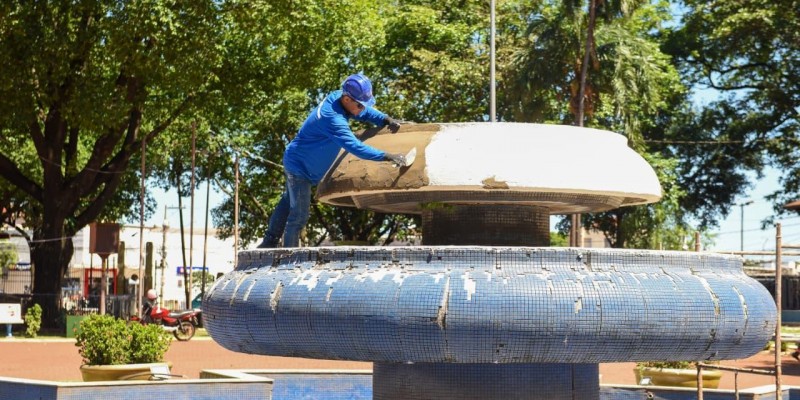 A Prefeita Adriane Lopes entrega revitalização do Chafariz, símbolo da Praça Ary Coelho