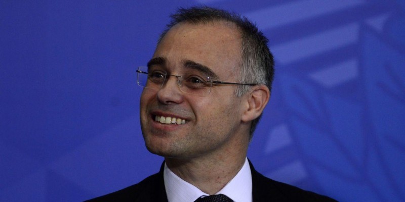 Senado aprova André Mendonça como novo ministro do STF por 47 a 32.