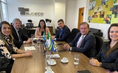Rose Modesto  superintendente da Sudeco recebe o governador Eduardo Riedel