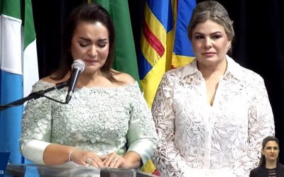 Adriane Lopes chora ao contar luta feminina na política e cita dama de ferro na posse como prefeita de Campo Grande.