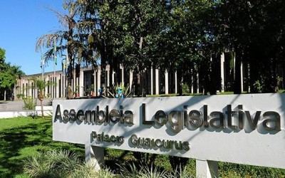 Deputados se reúnem com secretário de MS e DGPC após feminicídio de jornalista.