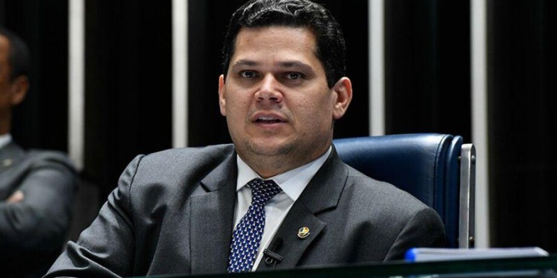 Após megaoperação no Rio, Alcolumbre determina instalação de CPI do crime organizado.