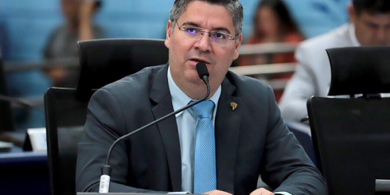 Às vésperas do Novembro Azul, projeto de autoria do Dr. Victor Rocha que cria a Campanha Municipal de Atenção à Saúde dos Homens segue para sanção do Executivo.