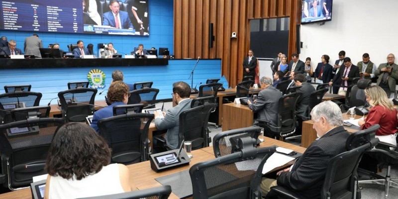 Pautada redação final da criação da Semana de Conscientização sobre Menopausa e Climatério.