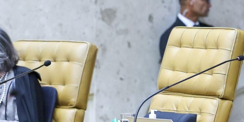 Subprocurador pede que TCU impeça Lula de indicar homem ao STF.