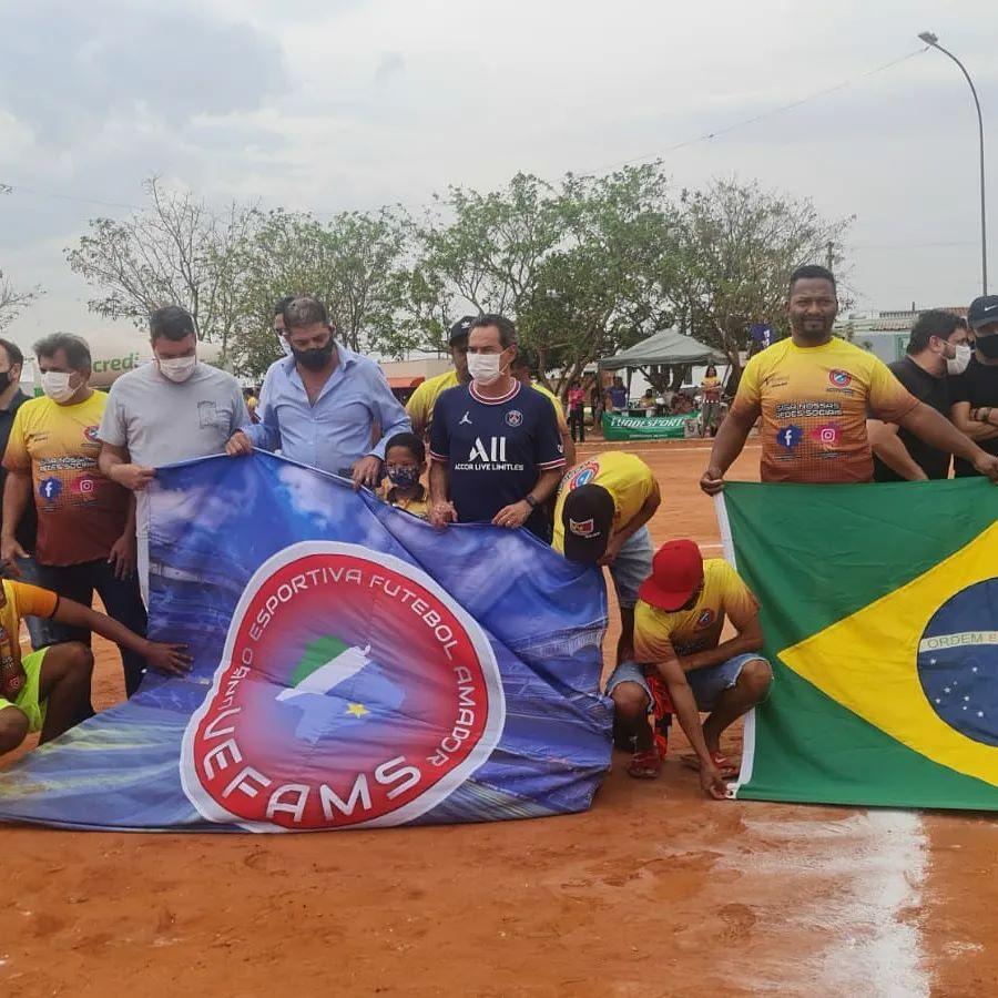 Neste domingo  o Prefeito Marcos Trad foi  visitar amigos nas Moreninhas, Mercadão, na Liga Terrão.