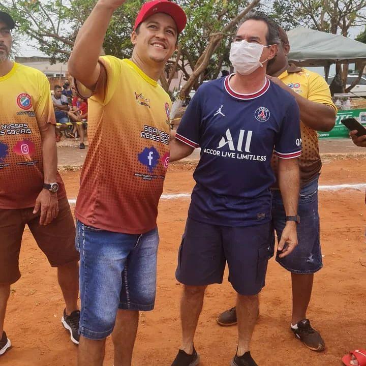 Neste domingo  o Prefeito Marcos Trad foi  visitar amigos nas Moreninhas, Mercadão, na Liga Terrão.