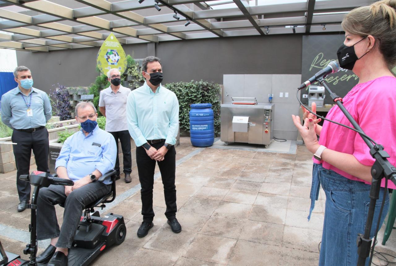 Sesc e Prefeitura ampliam projetos de sustentabilidade para geração de adubo em auxílio ás hortas urbanas da capital.