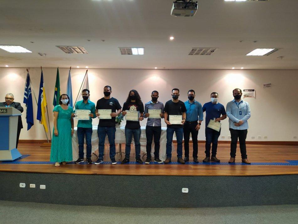 SENAI de Dourados realiza formatura de três cursos técnicos. SENAI de Dourados realiza formatura de três cursos técnicos.