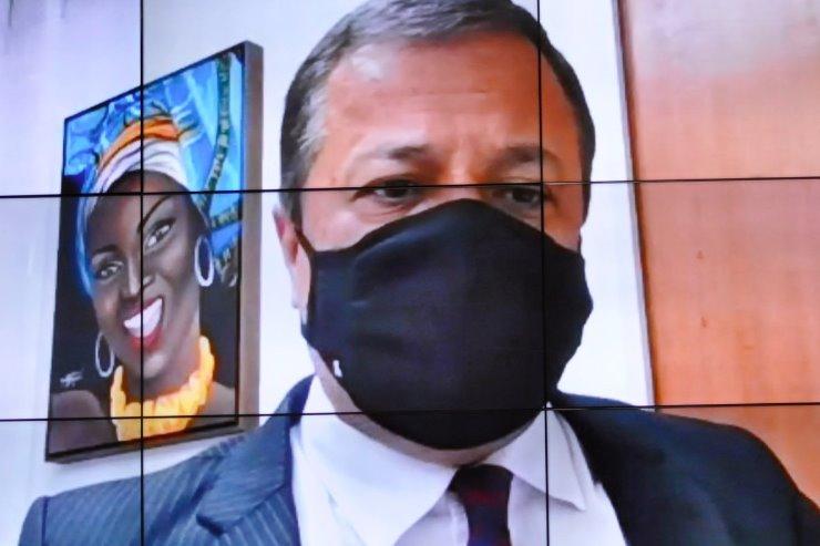 Amarildo propõe criação de comissão para solucionar alta no preço do combustível. Amarildo propõe criação de comissão para solucionar alta no preço do combustível.
