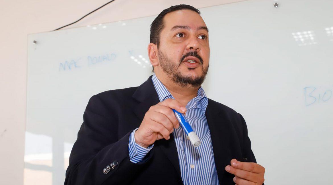 Bruno Lupoli  ministra treinamento para implementação do Parque Tecnológico de Campo Grande. Bruno Lupoli  ministra treinamento para implementação do Parque Tecnológico de Campo Grande.
