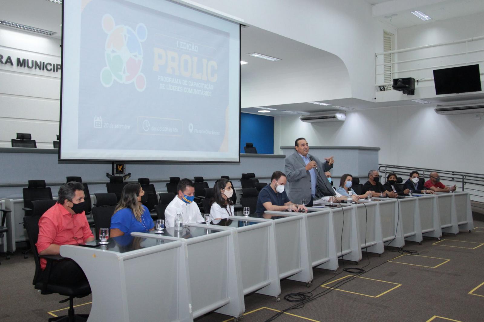 Câmara reabre as portas à população. Câmara reabre as portas à população.