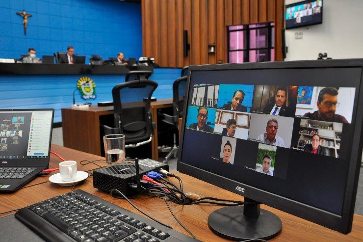 Ordem do Dia: PL proíbe consentimento de cônjuge para método contraceptivo.