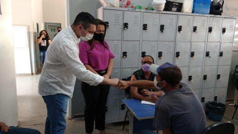 PREFEITURA ENCAMINHA 31 PESSOAS ABRIGADAS PARA O MERCADO DE TRABALHO DURANTE AÇÃO EM UNIDADE DE ACOLHIMENTO.