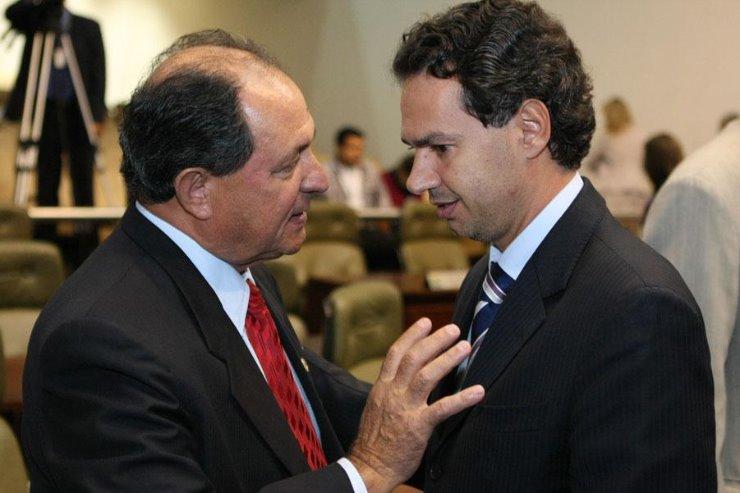 Zé Teixeira intercede por melhorias no bairro Maria Aparecida Pedrossian. Zé Teixeira intercede por melhorias no bairro Maria Aparecida Pedrossian.