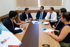 Em 1ª reunião de transição, Diretoria eleita da ESA/MS apresenta novos projetos para fomentar o ensino jurídico. Em 1ª reunião de transição, Diretoria eleita da ESA/MS apresenta novos projetos para fomentar o ensino jurídico.