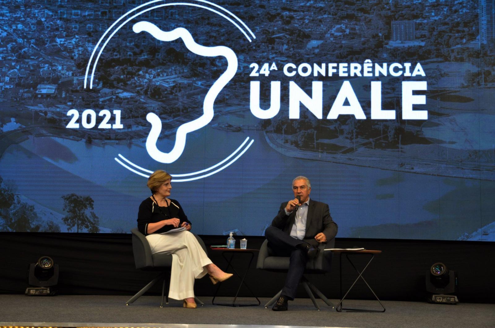 Maior encontro legislativo da América Latina reforça harmonia entre os Poderes. Maior encontro legislativo da América Latina reforça harmonia entre os Poderes.