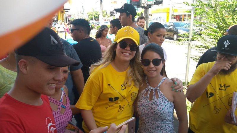 Hoje só vai ficar as lembras boa da cantora mais querida do Brasil Marília Mendonça. Hoje só vai ficar as lembras boa da cantora mais querida do Brasil Marília Mendonça.
