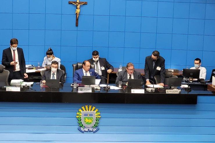 CCJR aprova pareceres a projetos de reajustes salariais e reestruturações de carreiras.