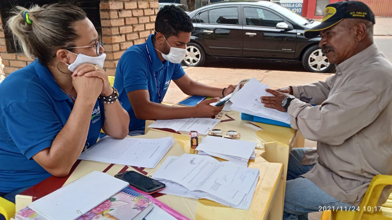 Jardim Canguru recebe Gabinete no Bairro e moradores agradecem atenção da equipe do vereador Clodoilson.