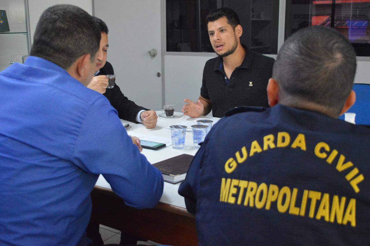 Tiago Vargas cobra posicionamento de Valério Azambuja, após denúncias de irregularidades no concurso da Guarda.