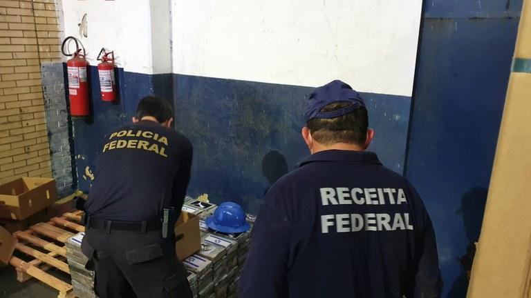 Polícia Federal e Receita Federal apreendem cerca de 1,6 tonelada de cocaína no Porto de Natal Polícia Federal e Receita Federal apreendem cerca de 1,6 tonelada de cocaína no Porto de Natal