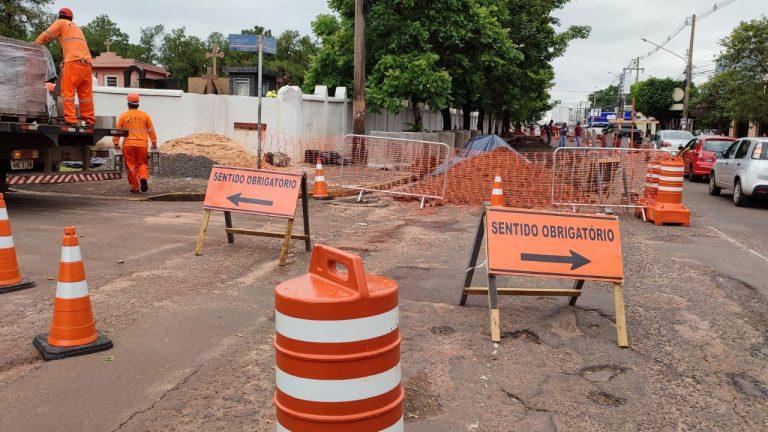 Prefeitura inicia revitalização na calógeras; via será recapeada e ganhará ciclovia.