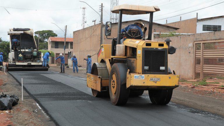 Prefeitura terá três frentes de obras na conclusão do asfalto no Nova Lima.
