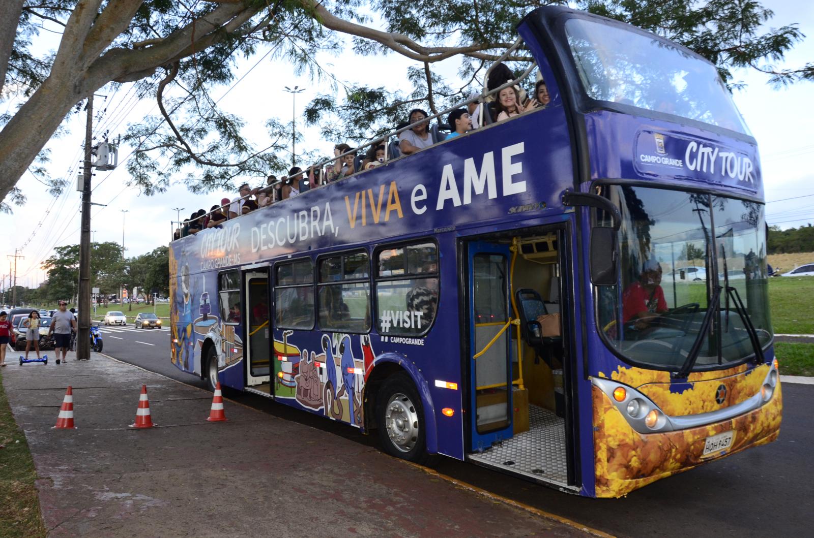 Reviva Natal na Capital, ônibus turístico City Tour estará disponível até 26 de dezembro; veja a programação