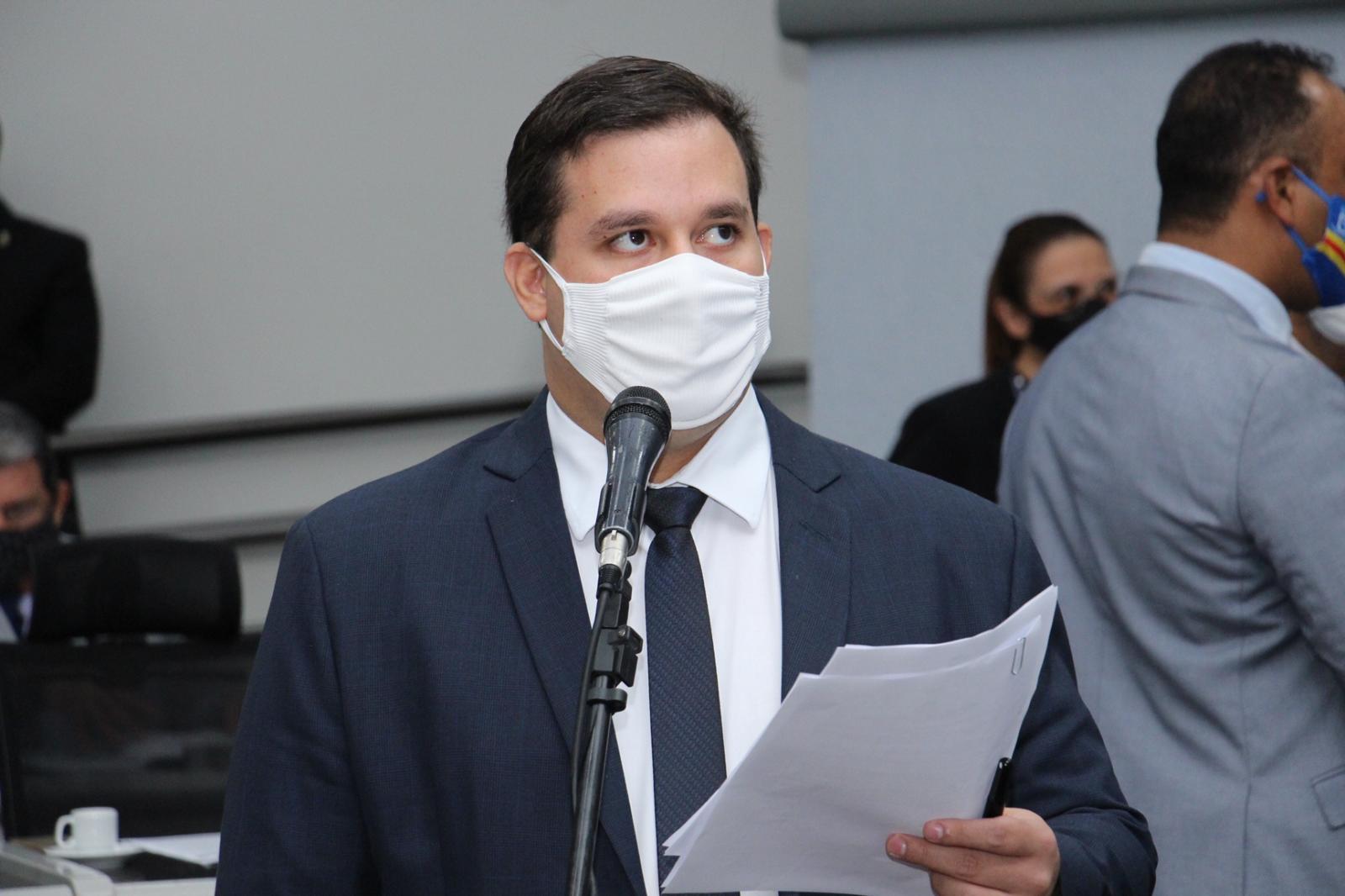 Vereador William Maksoud encaminha melhorias para 13 bairros da Capital.