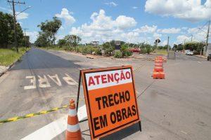 PREFEITURA INICIA FRENTES PARA EXECUTAR MAIS 20 KM DE RECAPEAMENTO EM 19 RUAS.