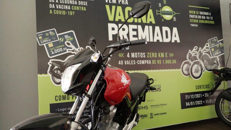 CAMPANHA “NÃO VACILE, VACINE” DISTRIBUIU R$40 MIL EM VALES-COMPRA E 4 MOTOS 0KM PARA VACINADOS NA CAPITAL.
