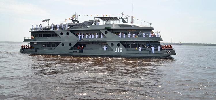 Navios da Marinha levam atendimento de saúde a ribeirinhos na Amazônia Navios da Marinha levam atendimento de saúde a ribeirinhos na Amazônia