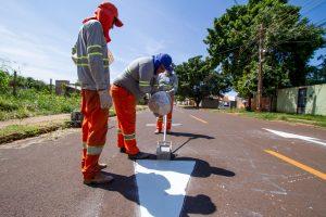 VIAS REQUALIFICADAS DA REGIÃO CENTRAL COMEÇAM A RECEBER SINALIZAÇÃO VERTICAL.